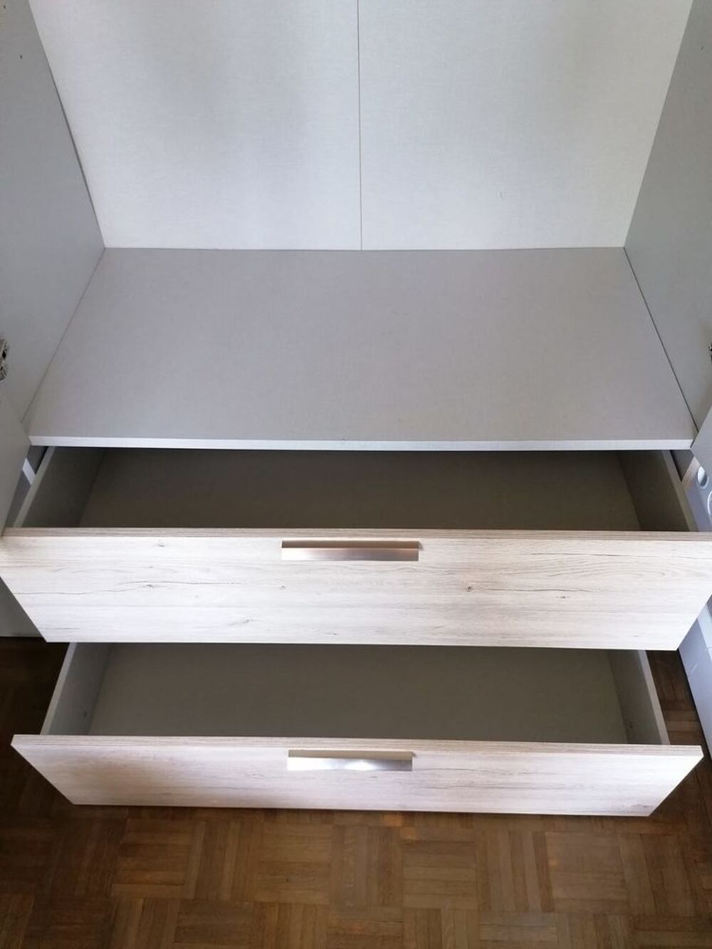 Armoire haute bois blanchi
Meubles