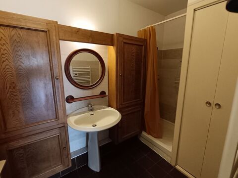  Appartement  louer 1 pice 35 m Frjus