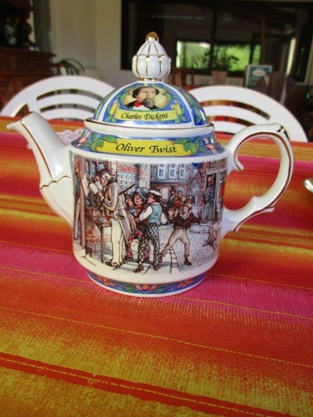 Th&eacute;i&egrave;re SADLER porcelaine Anglais Oliver Twist
