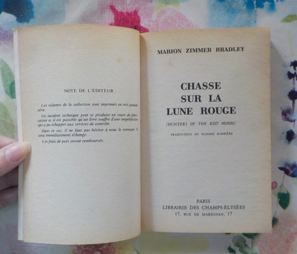CHASSE SUR LA LUNE ROUGE de Marion ZIMMER BRADLEY Livres et BD