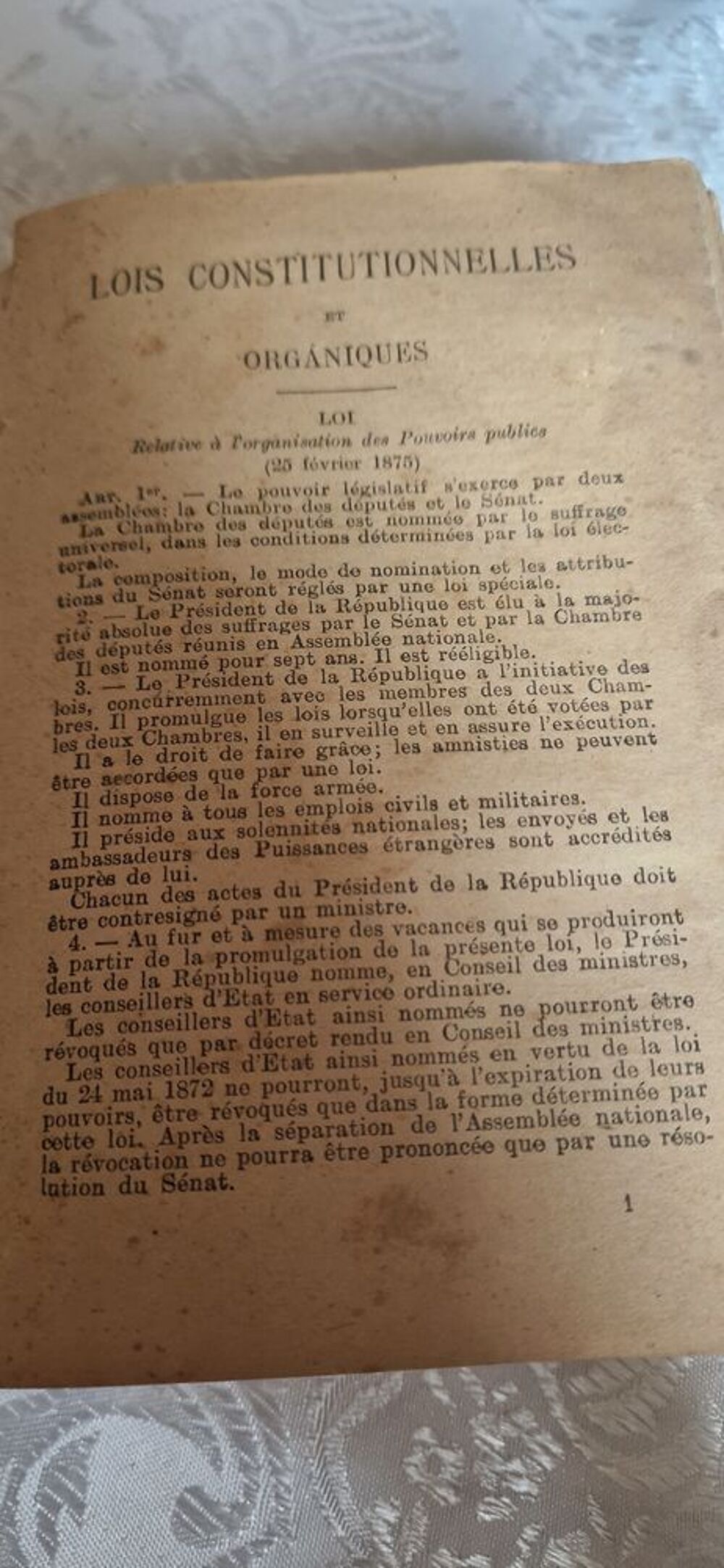 Livre ancien "Lois constitutionnelles et organiques" 