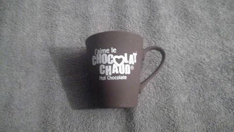 TASSE J'AIME LE CHOCOLAT CHAUD
BOVETTI CHOCOLAT
TASSE VIDE
2 Triel-sur-Seine (78)