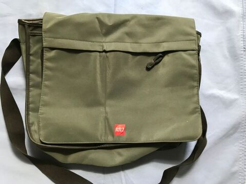 SAC DE COURS  GRIS/NOIR 14 Saint-Genis-Laval (69)