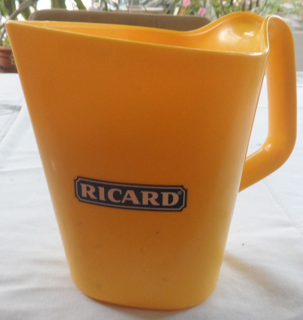 Pichet-Broc Ricard neuf nouveau mod&egrave;le en plastique Cuisine