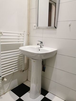  Appartement à louer 1 pièce 30 m²