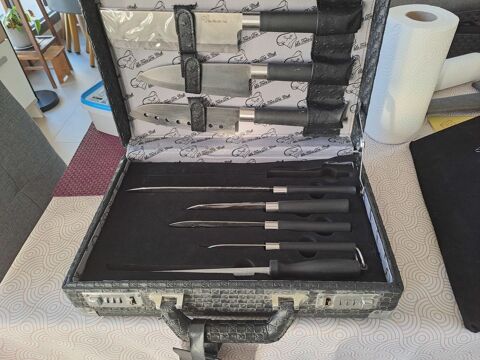 mallette couteaux  LA TABLE DES CHEFS  200 Tassin-la-Demi-Lune (69)