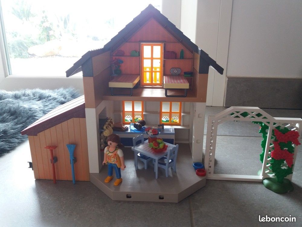 Playmobil - Maison des fermiers et march&eacute; Jeux / jouets