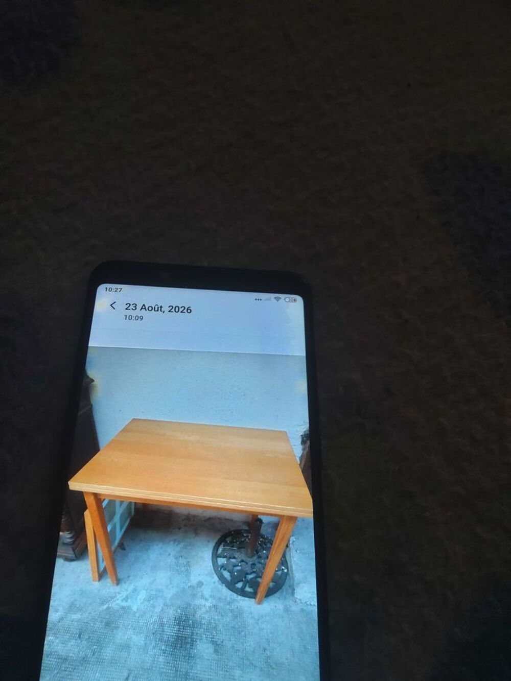 petite table plus 4 chaises Meubles