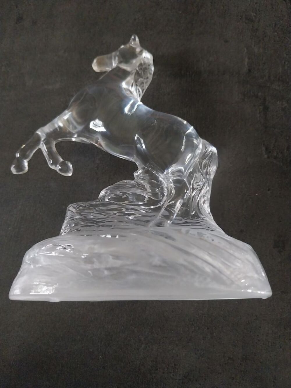 Figurine en cristal d'Arques un cheval un presse-papier vint Décoration