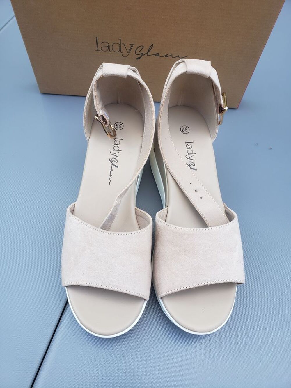Nus pieds en su&eacute;dine Chaussures