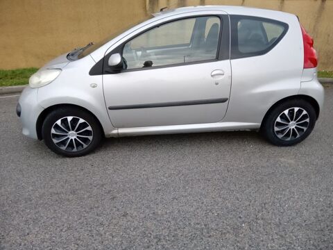 Peugeot 107 1.0e 12V 68ch 2-Tronic Trendy 2005 occasion Annecy 74000