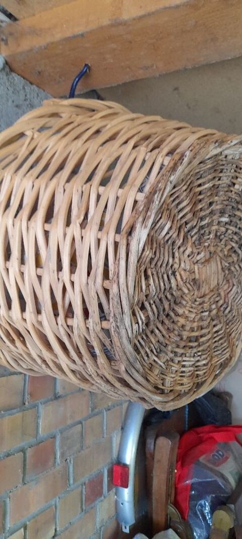grand  panier  en osier 15 Aniche (59)
