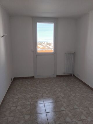  Appartement � louer 4 pi�ces 103 m� Cruviers-lascours