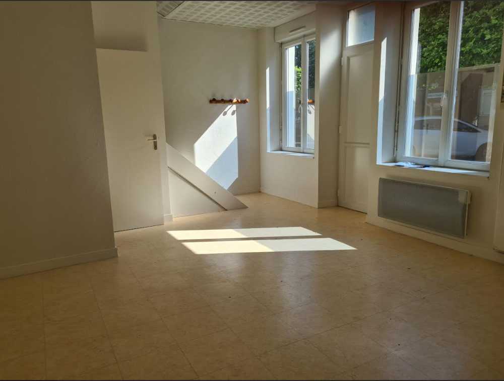   LOCAL PROFESSIONNEL A LOUER MONTCHANIN CENTRE 