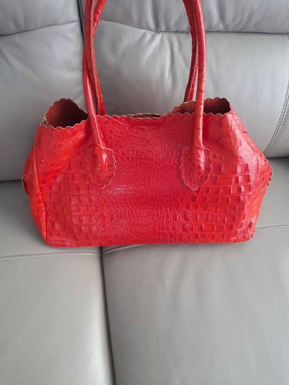 Sac furla.
Maroquinerie