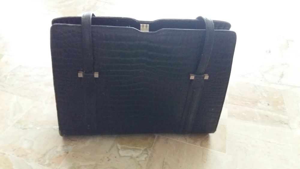 sac cuir bon etat noir Maroquinerie
