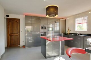  Villa à vendre 9 pièces 235 m²