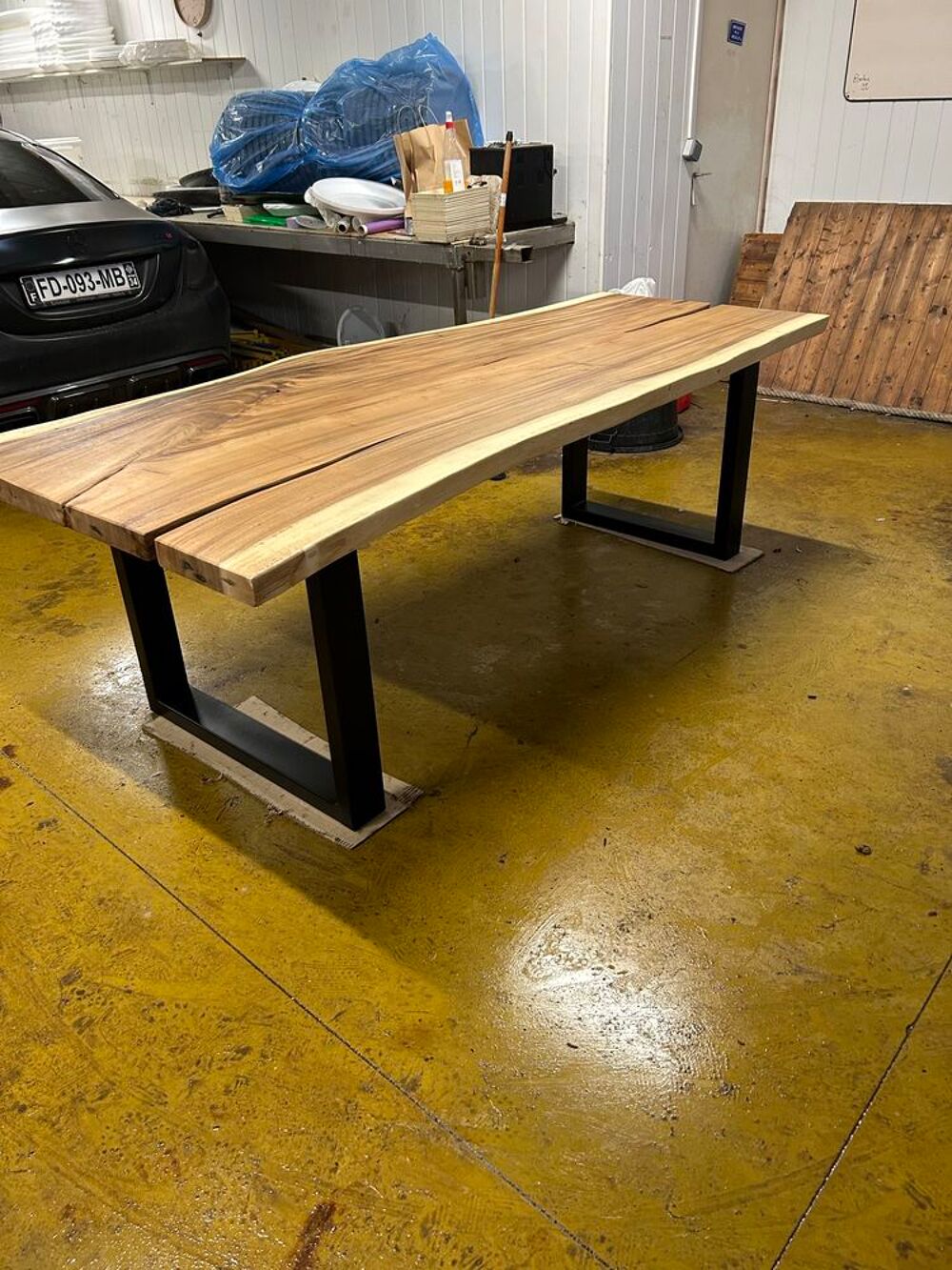 table en suar Meubles