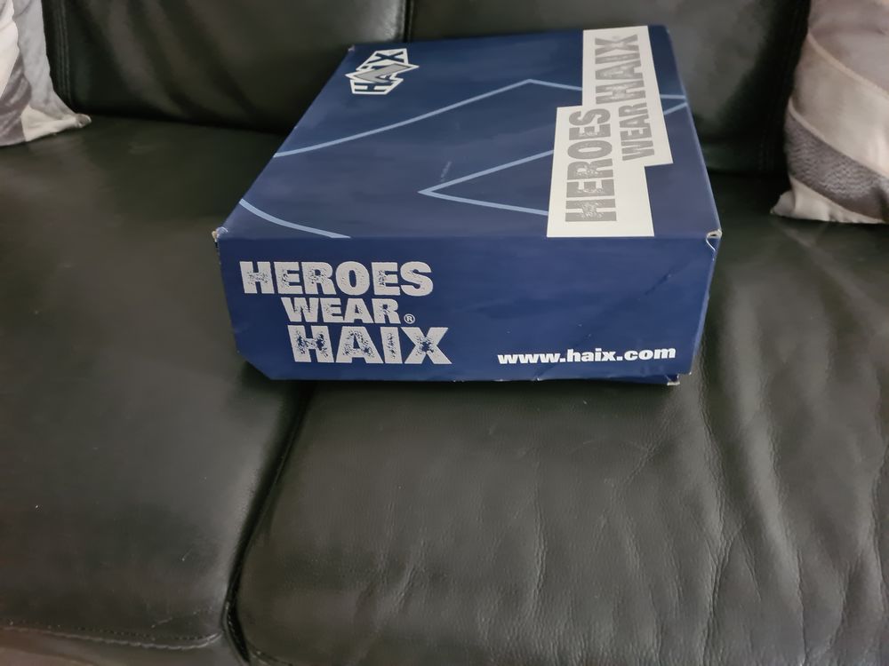 Paire De Chaussures Trek / Randonn&eacute;es HAIX Neuve! Taille 42 Chaussures
