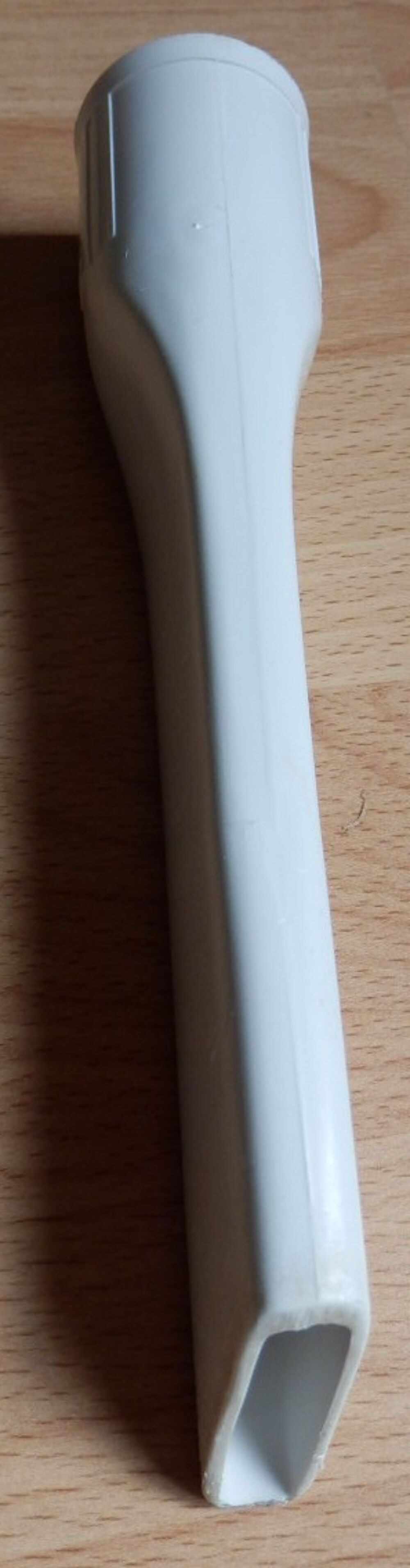 Embout suceur pour aspirateur : tr&egrave;s bon &eacute;tat Electroménager