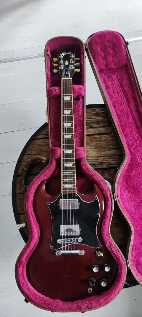 Guitare Gibson SG 1996 + case 900 Loury (45)