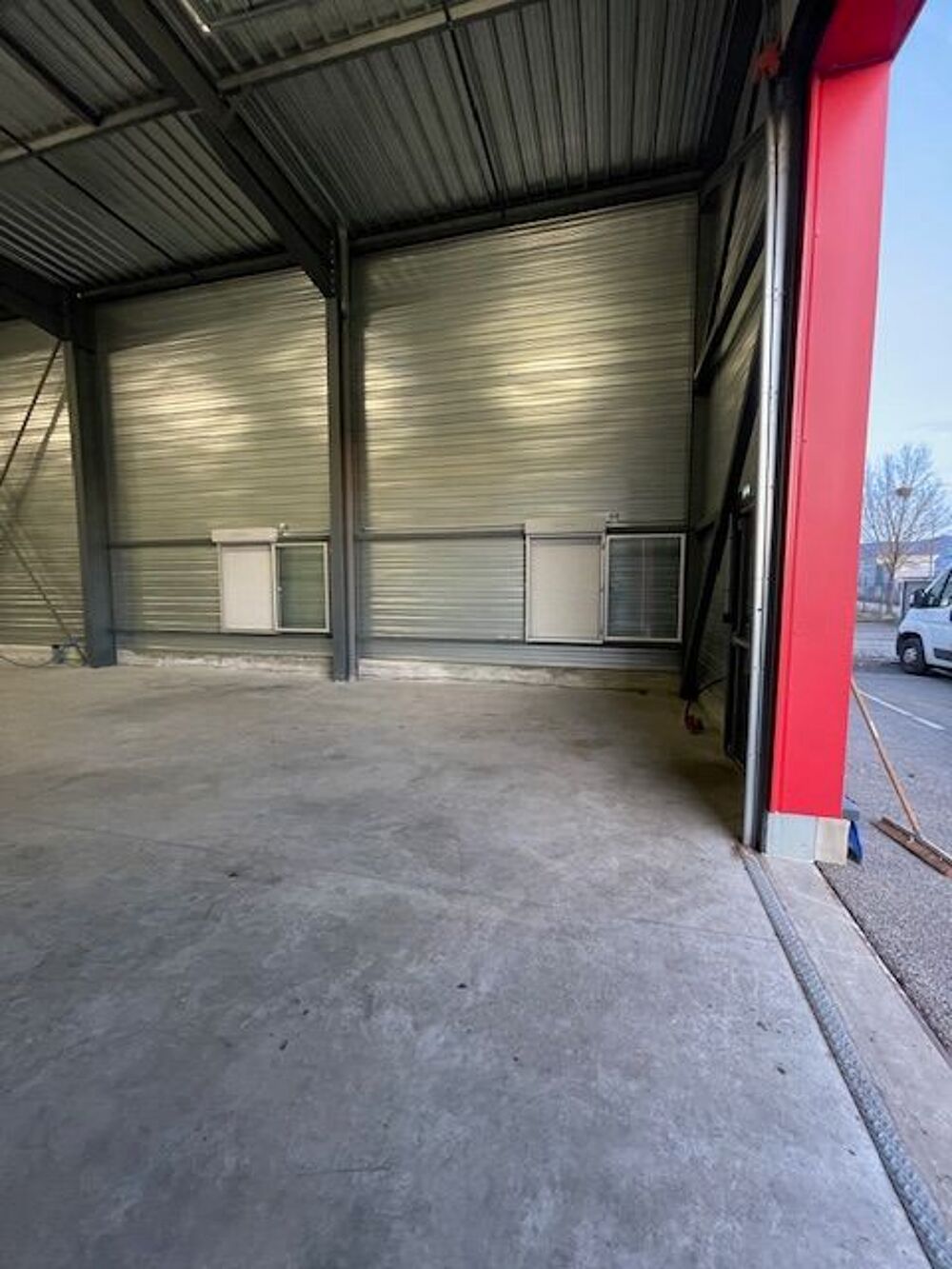 Location Atelier bâtiment industrielle CHATEAU GAILLARD AIN Château-gaillard