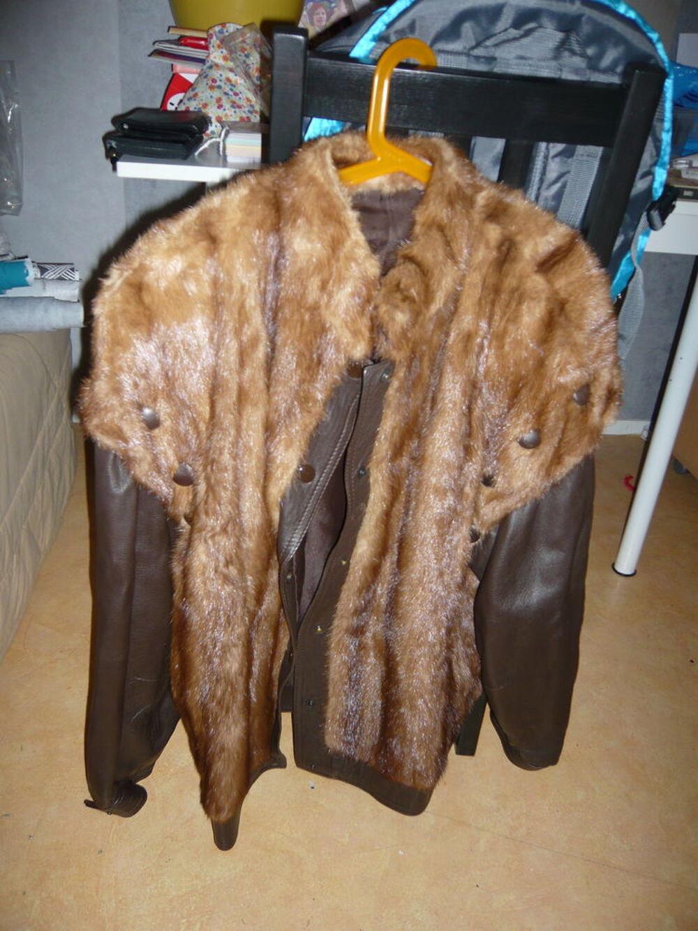veste vison jamais port&eacute;e Vêtements