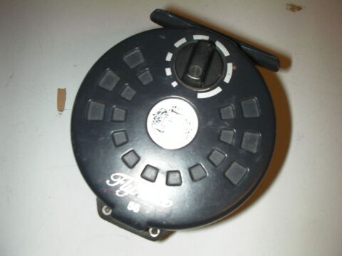 Moulinet p�che � la mouche  ABU GARCIA  25 Roques (31)