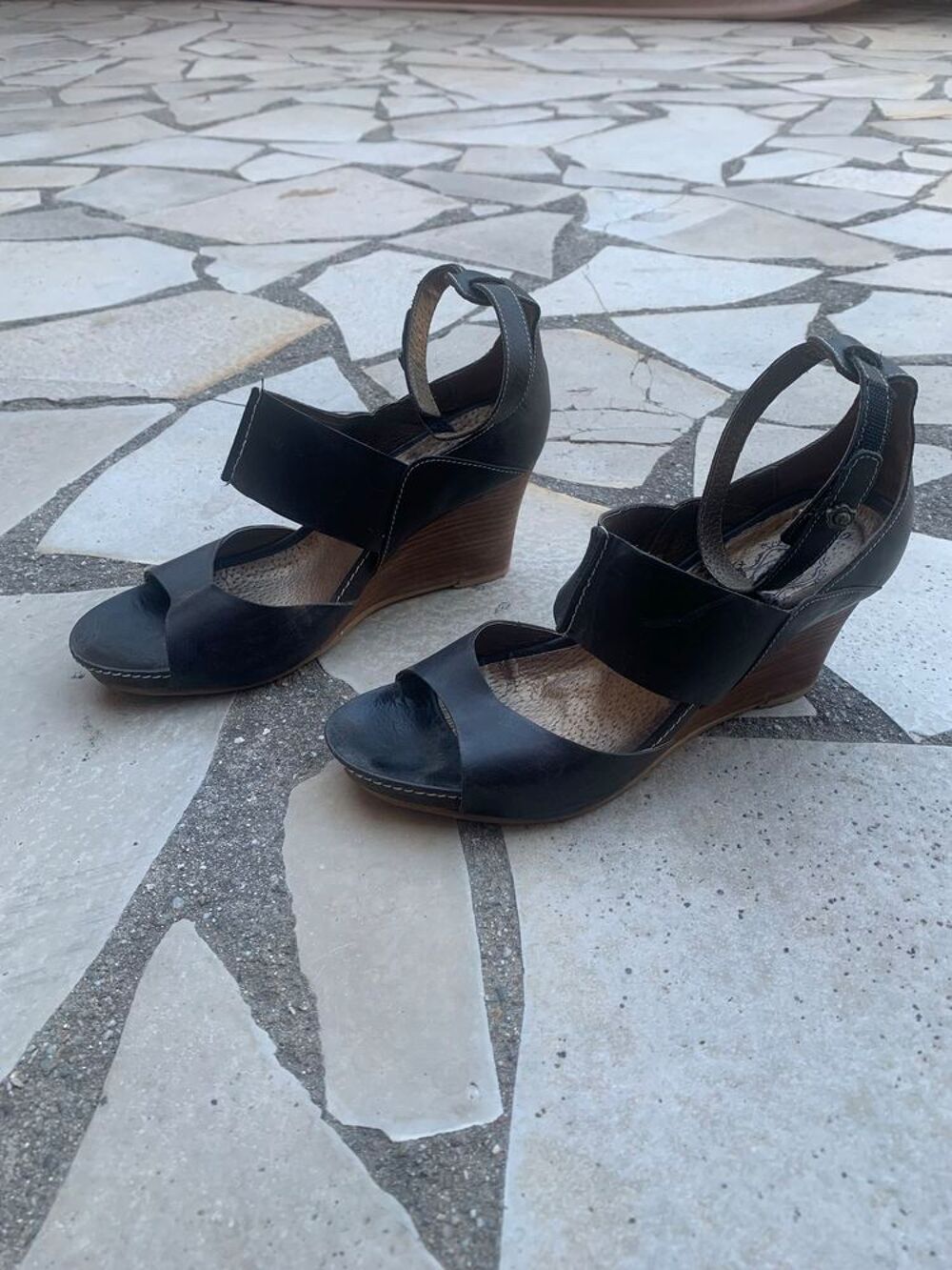 Chaussures &agrave; talons compens&eacute;es femme \'\' Kickers \'\' Chaussures
