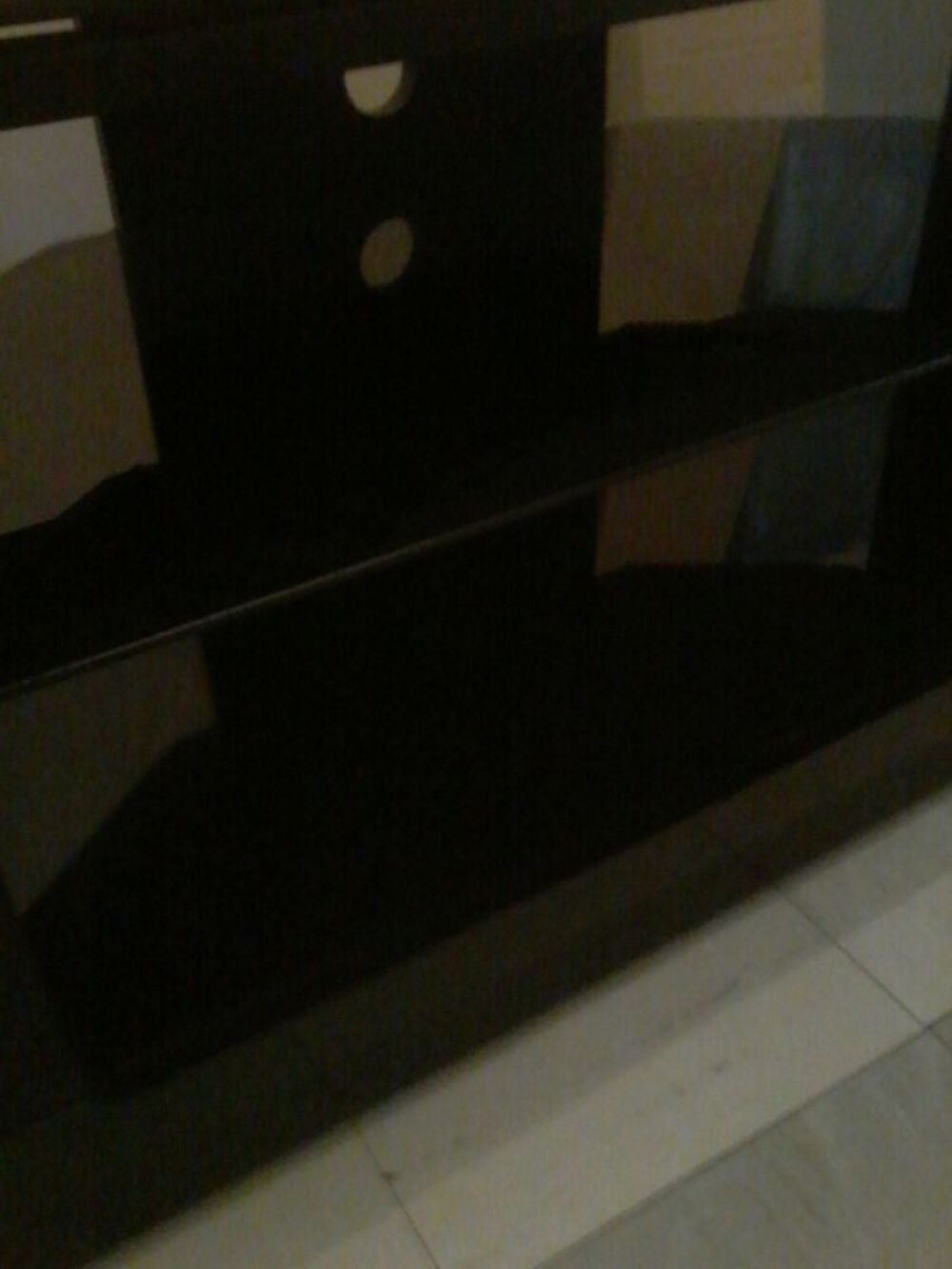 Meuble t&eacute;l&eacute; moderne Meubles