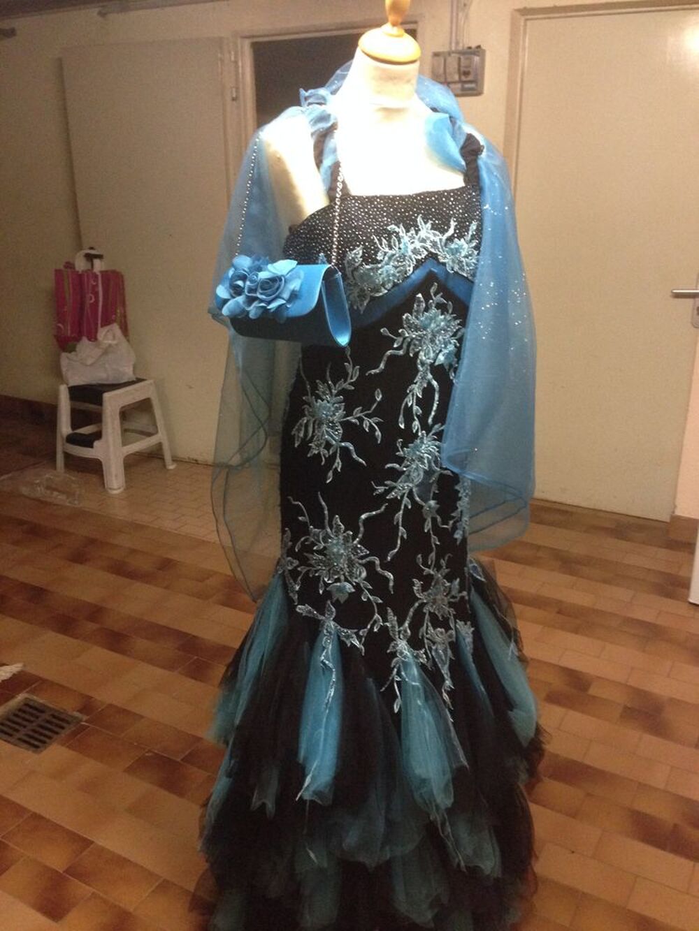 Robe de soiree Vêtements
