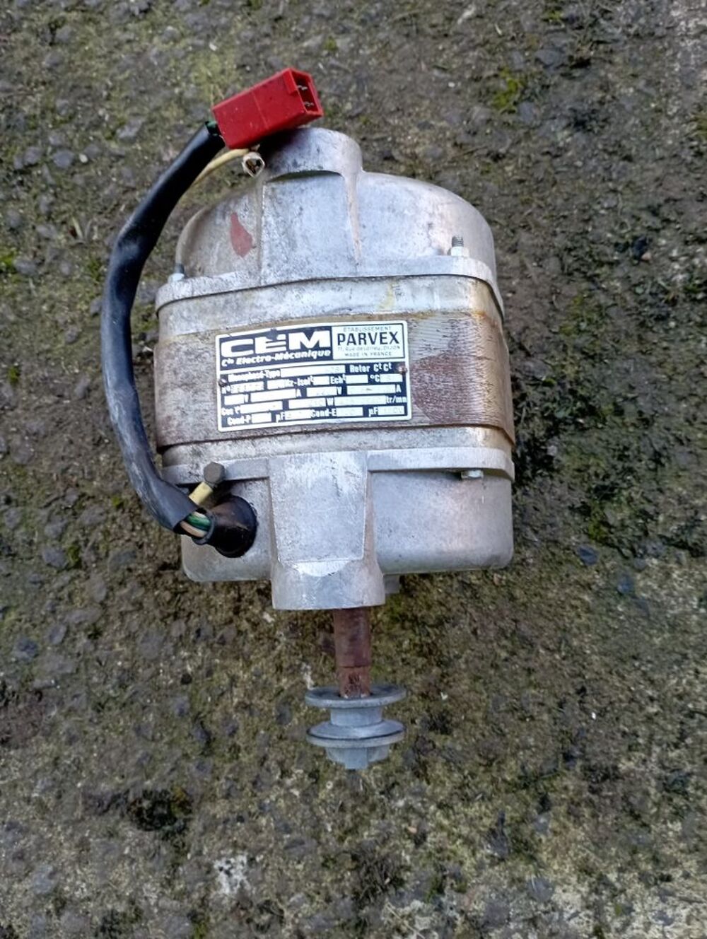 moteur &eacute;lectrique monophas&eacute; Bricolage