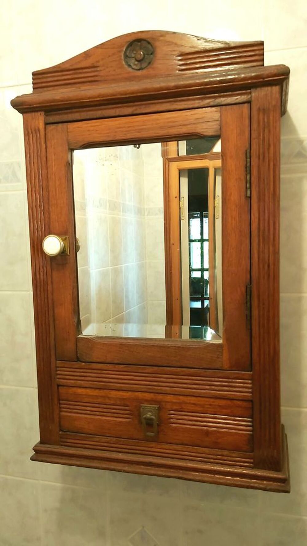 Armoire murale vintage Meubles