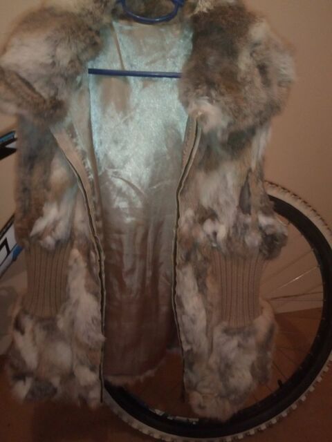 Demi veste en fourrure trs chaude et douce couleur beige 30 Souppes-sur-Loing (77)