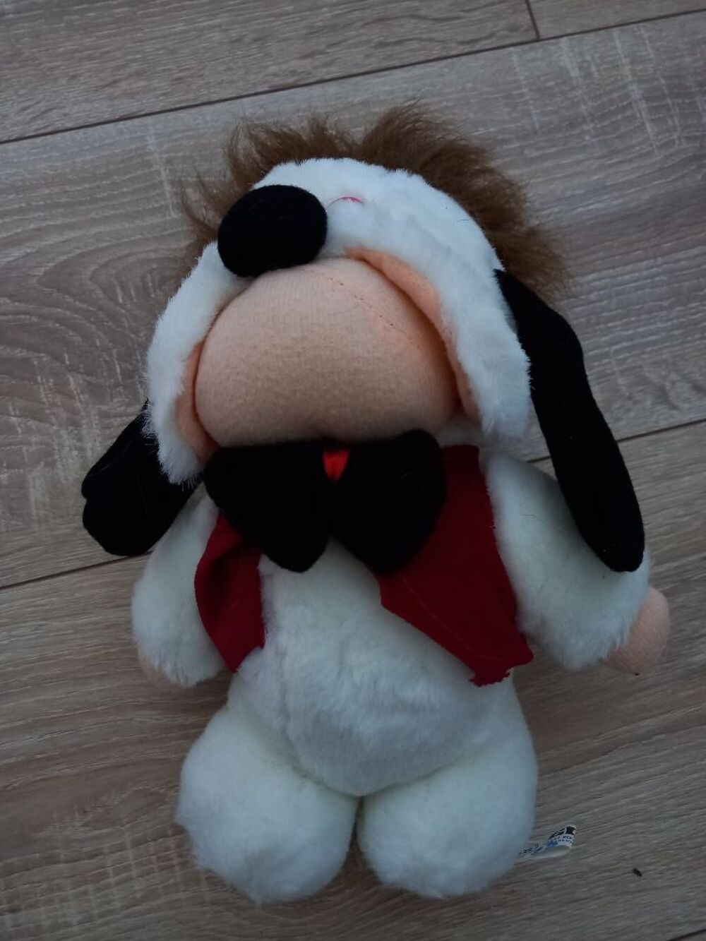 Droopy peluche blanche 25 cm marque Eluz Jeux / jouets