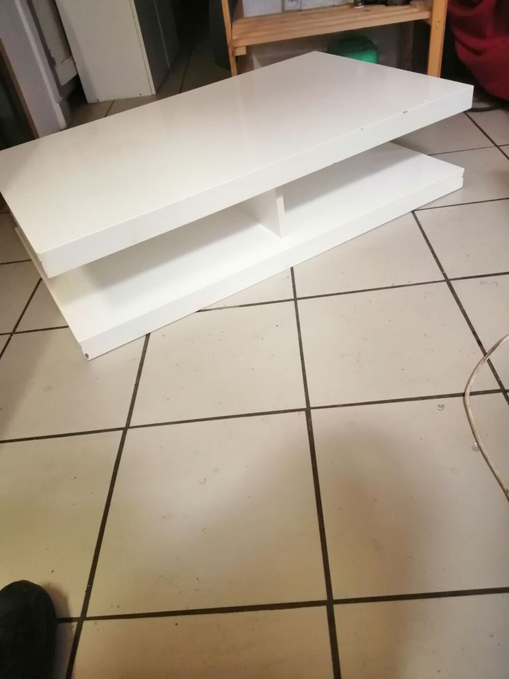table base bois lisse bon &eacute;tat 15e Meubles