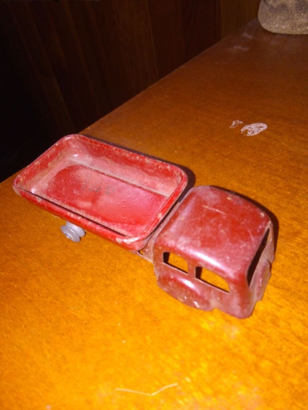 Petit camion benne JEP 