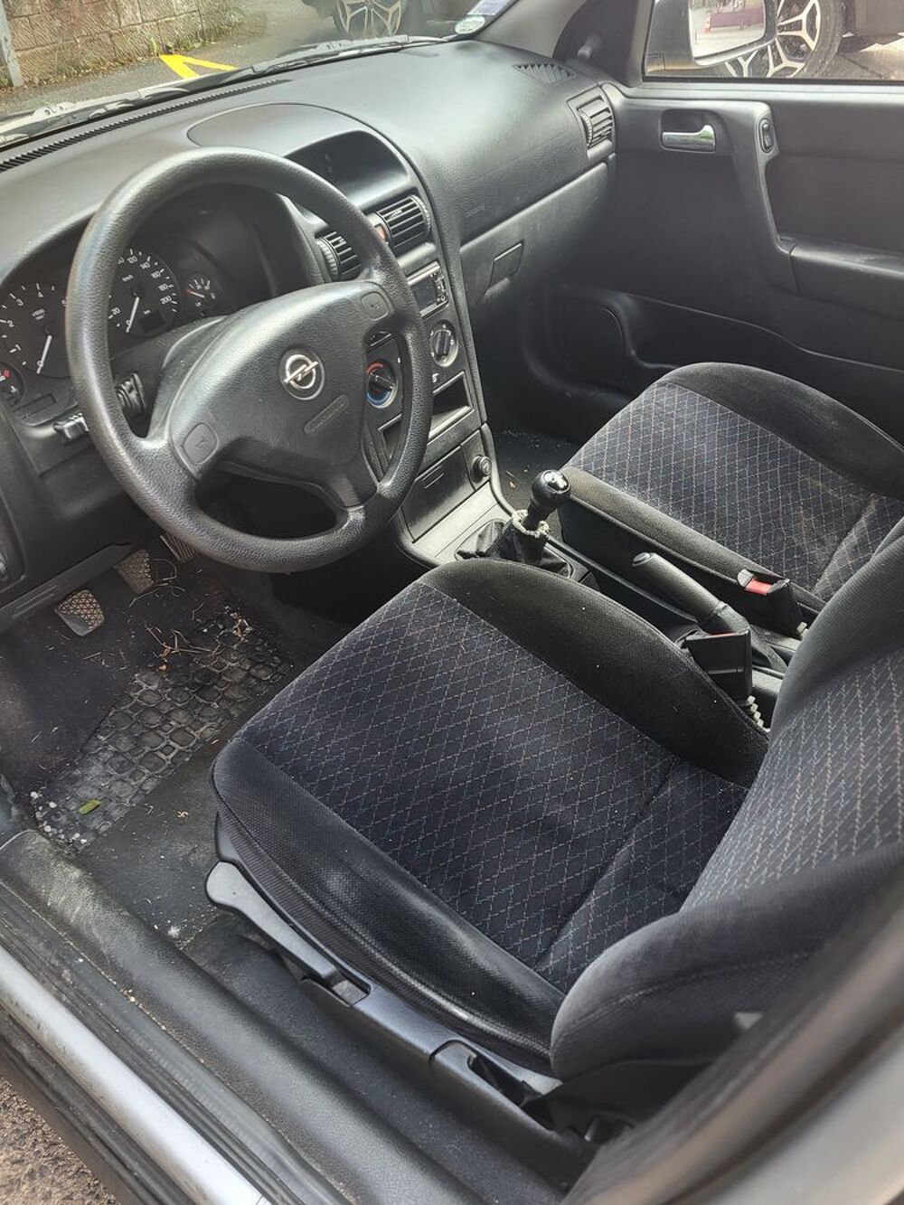Astra 1.4i 16V CD 1999 occasion 12330 Marcillac-Vallon