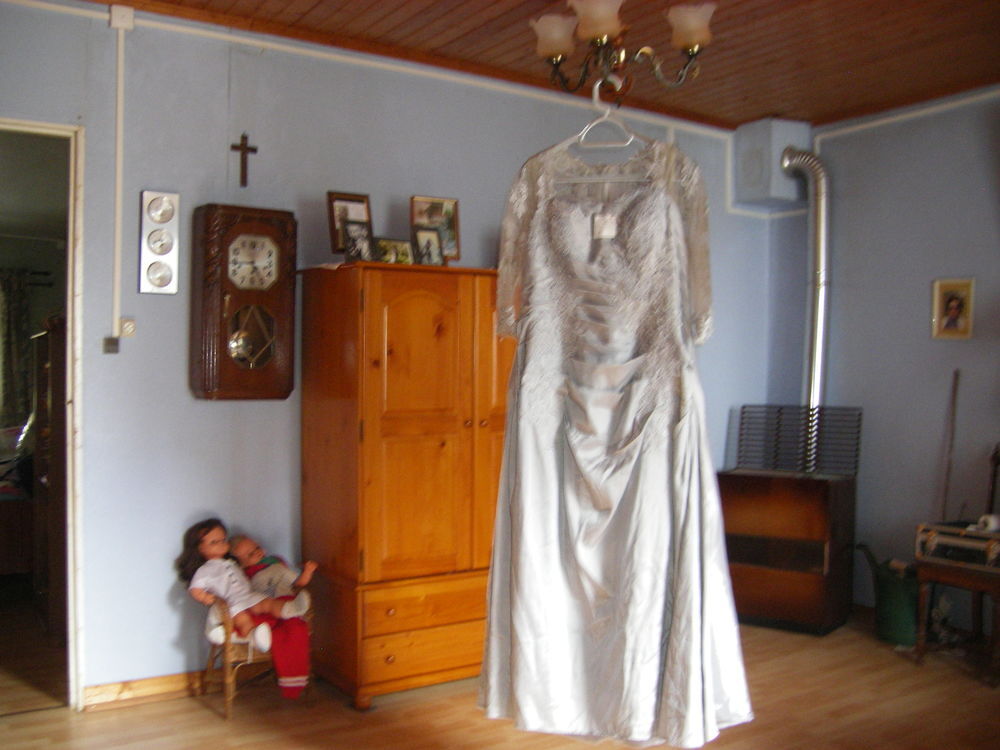 robe de ceremonie Vêtements