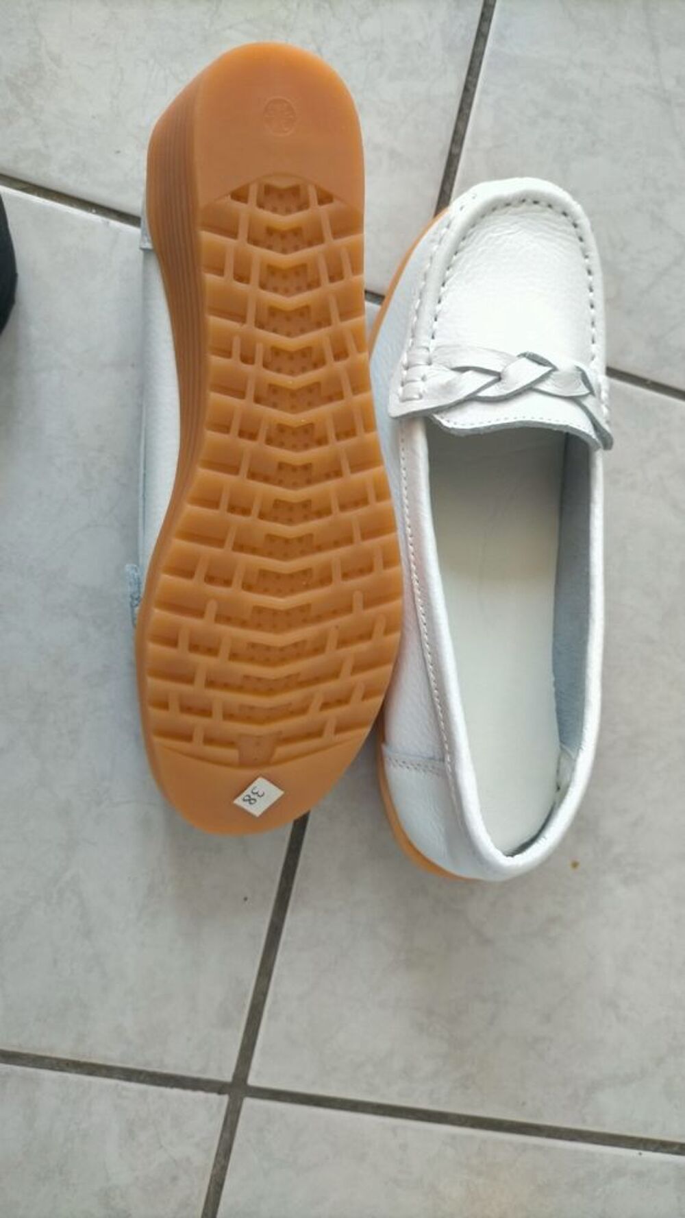 chaussures neuves ( mocassins d'&eacute;t&eacute;) Chaussures