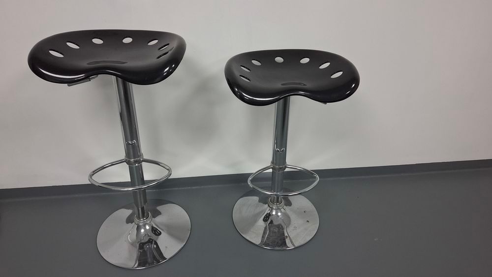 TABOURETS LAFAUCHEUSE SNACKBAR Meubles