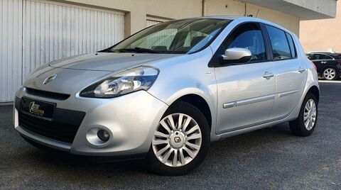 Renault clio iii (2) 1.2 16V 75 TomTom Live