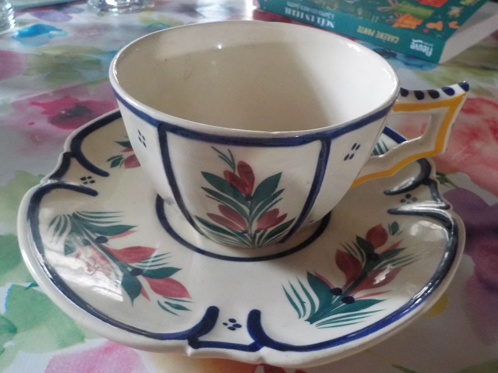 TASSE ET SOUCOUPE HB QUIMPER 
