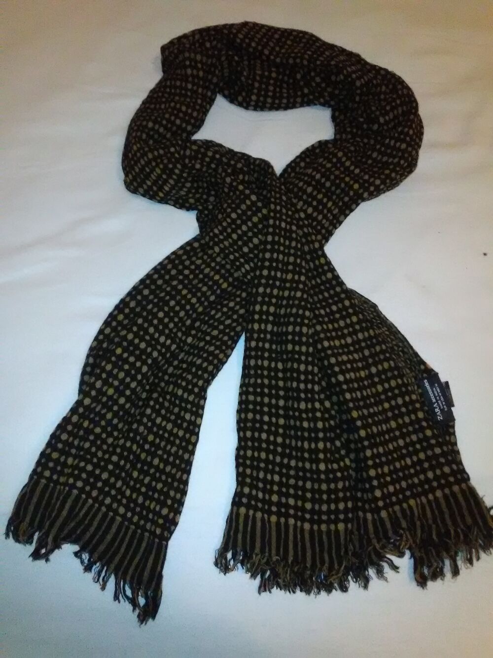 Echarpes Neuves (6) / &agrave; l'unit&eacute; Vêtements