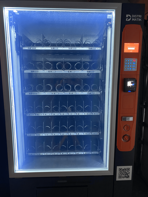 Distributeur automatique de snacks et boissons 44000 Nantes
