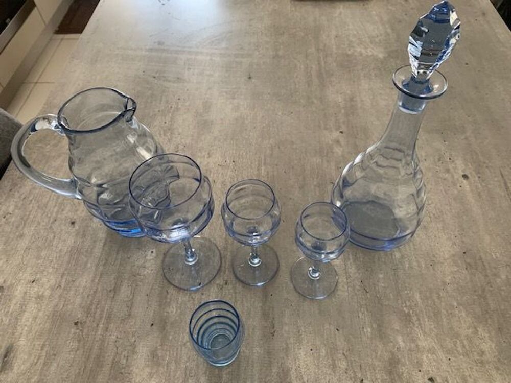 Verres en cristal bleu Décoration