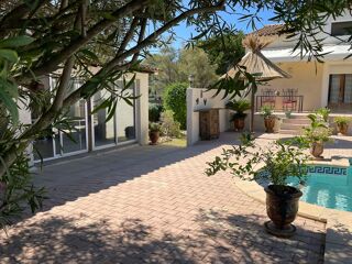  Villa à vendre 6 pièces 151 m²
