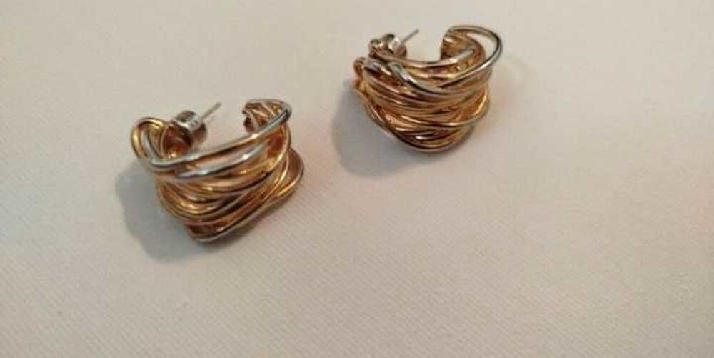 Boucles d'oreilles C&eacute;line plaqu&eacute; or Bijoux et montres