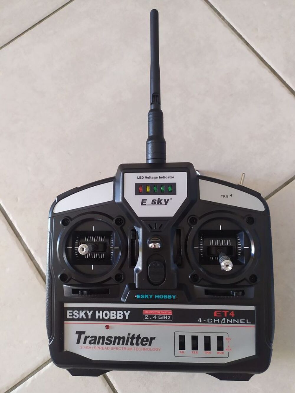H&eacute;licopt&egrave;re radiocommand&eacute; E sky Jeux / jouets