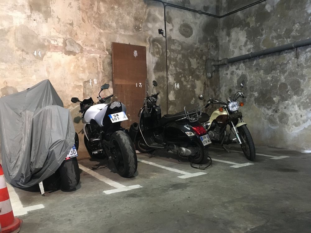 Location Parking/Garage Emplacements pour motos Marseille 6